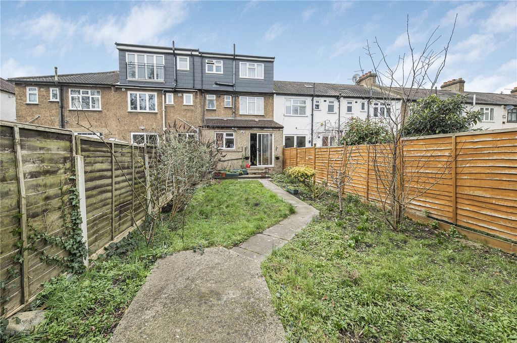 Property photo 2 of 15 Picture No. 26