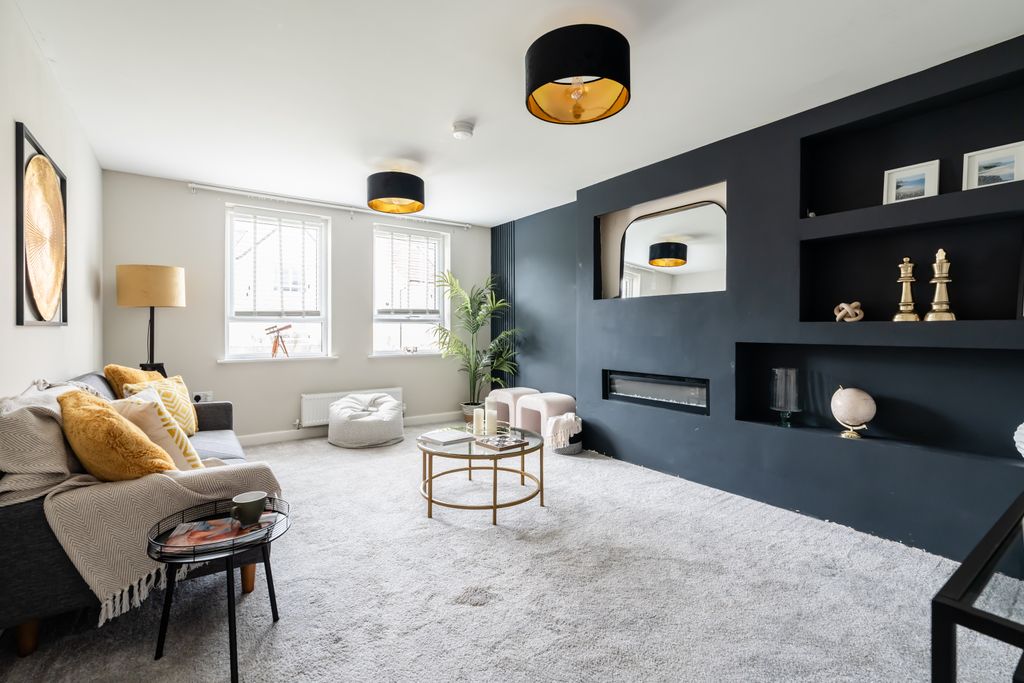 Property photo 2 of 34 Property Image 2