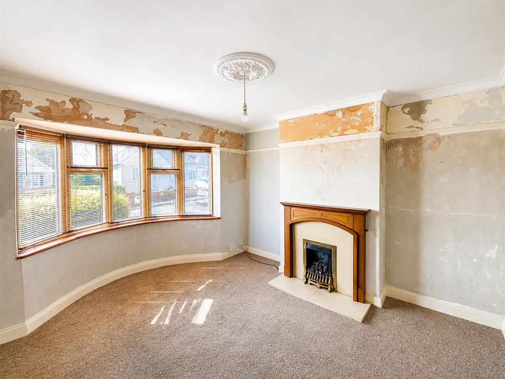 Property photo 3 of 14