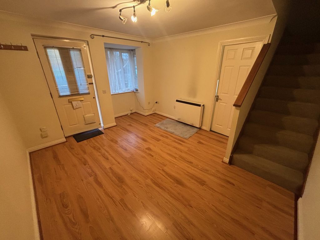 Property photo 2 of 6 Living Room