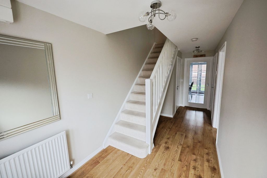 Property photo 2 of 19 Pbox-Img.Jpg