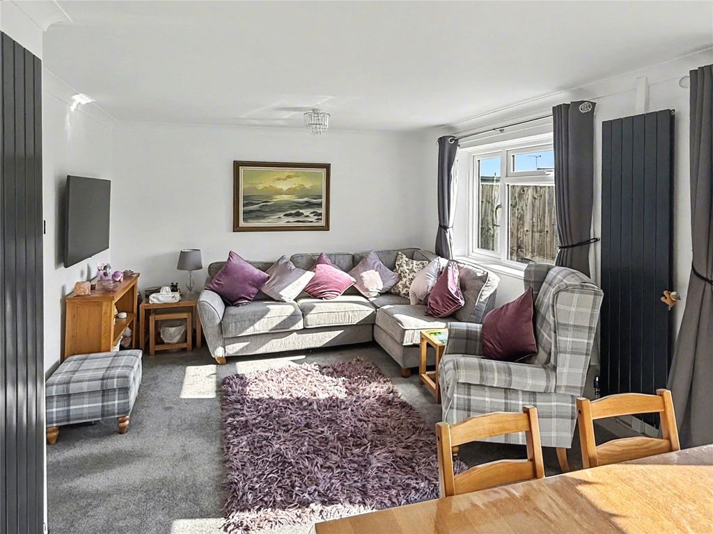 Property photo 2 of 10 Picture No. 15