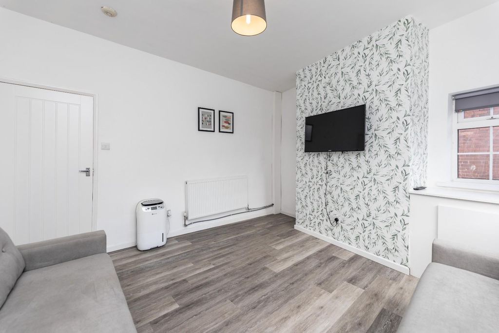 Property photo 3 of 16 5C5A2624.Jpg