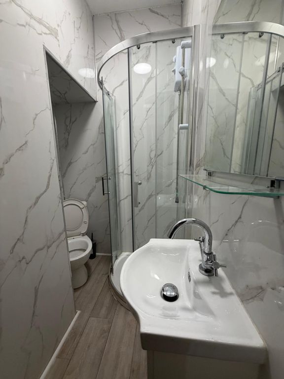 Property photo 3 of 3