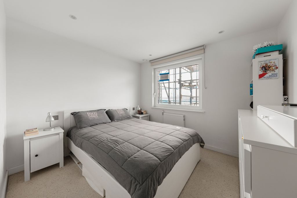 Property photo 3 of 10 094A3798