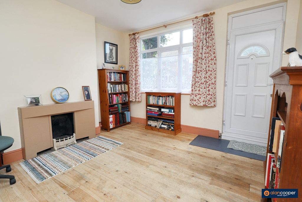 Property photo 3 of 19 3412215