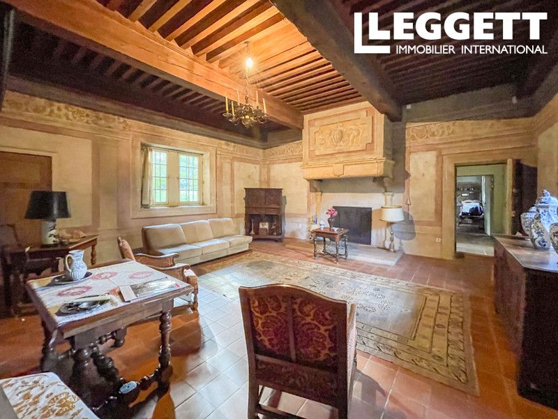 Property photo 2 of 10