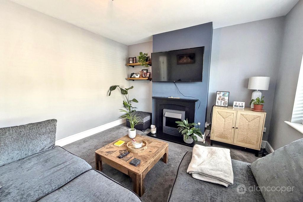 Property photo 3 of 15 5387126
