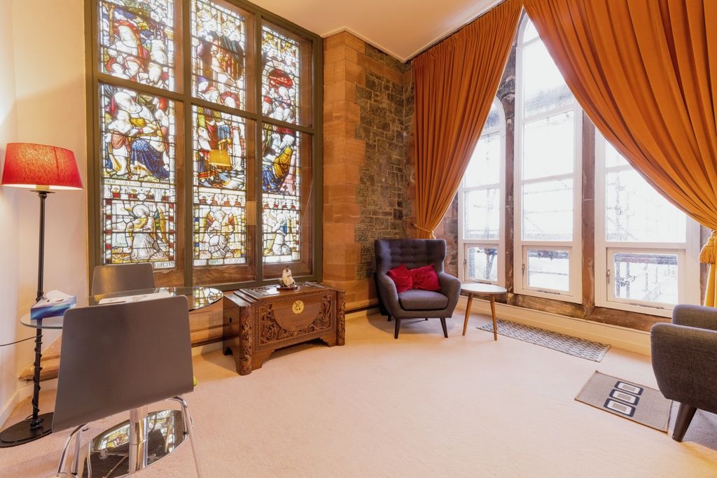 Property photo 1 of 17 Photography