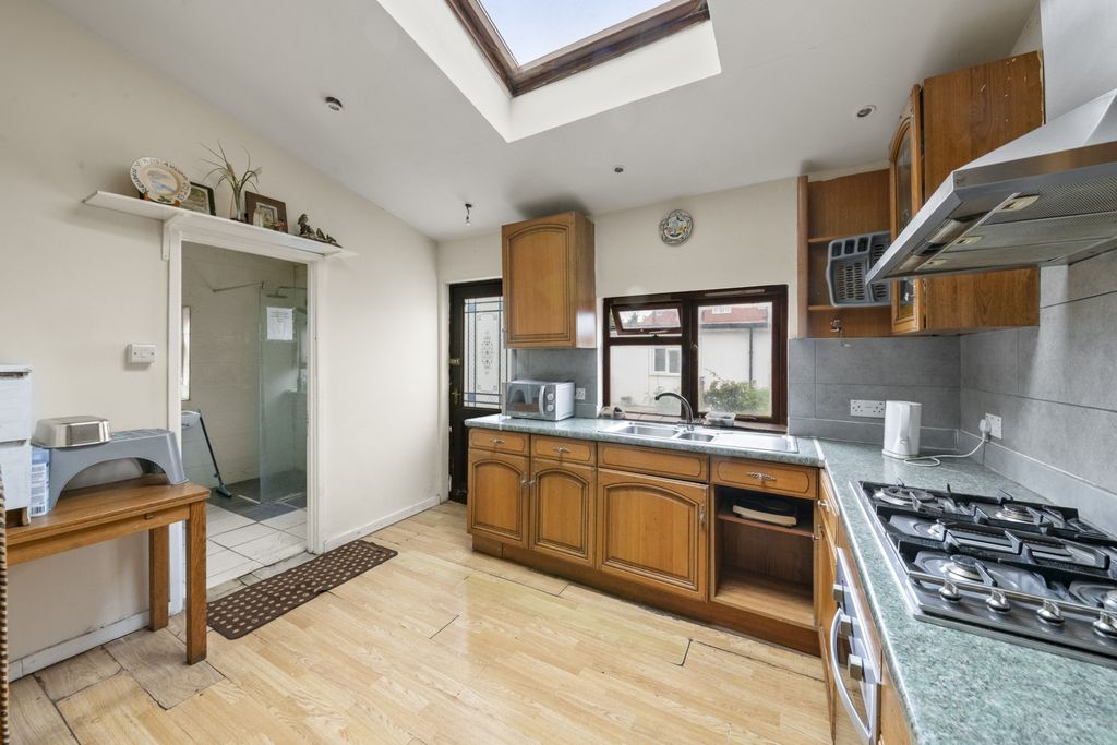 Property photo 2 of 22 Photo 5