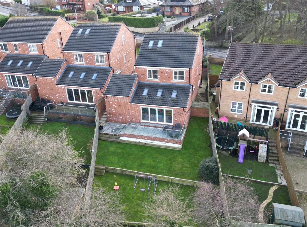 Property photo 2 of 54