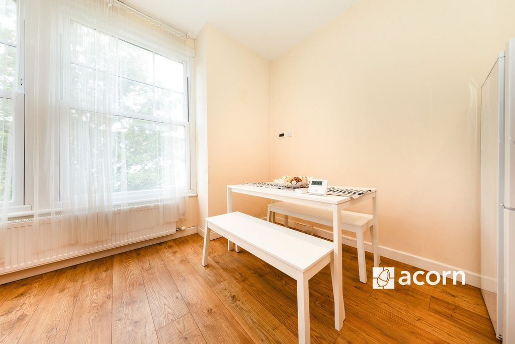 Property photo 3 of 10 3B1047Dd-11B4-F01...