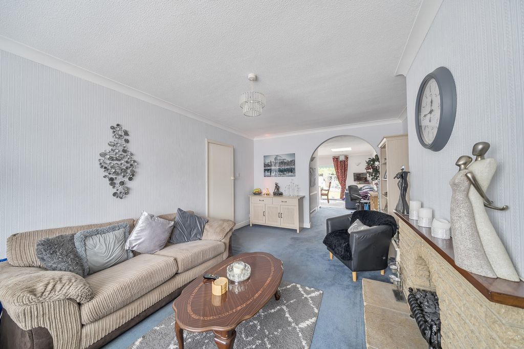 Property photo 3 of 20 1341668-9-68A36A1...