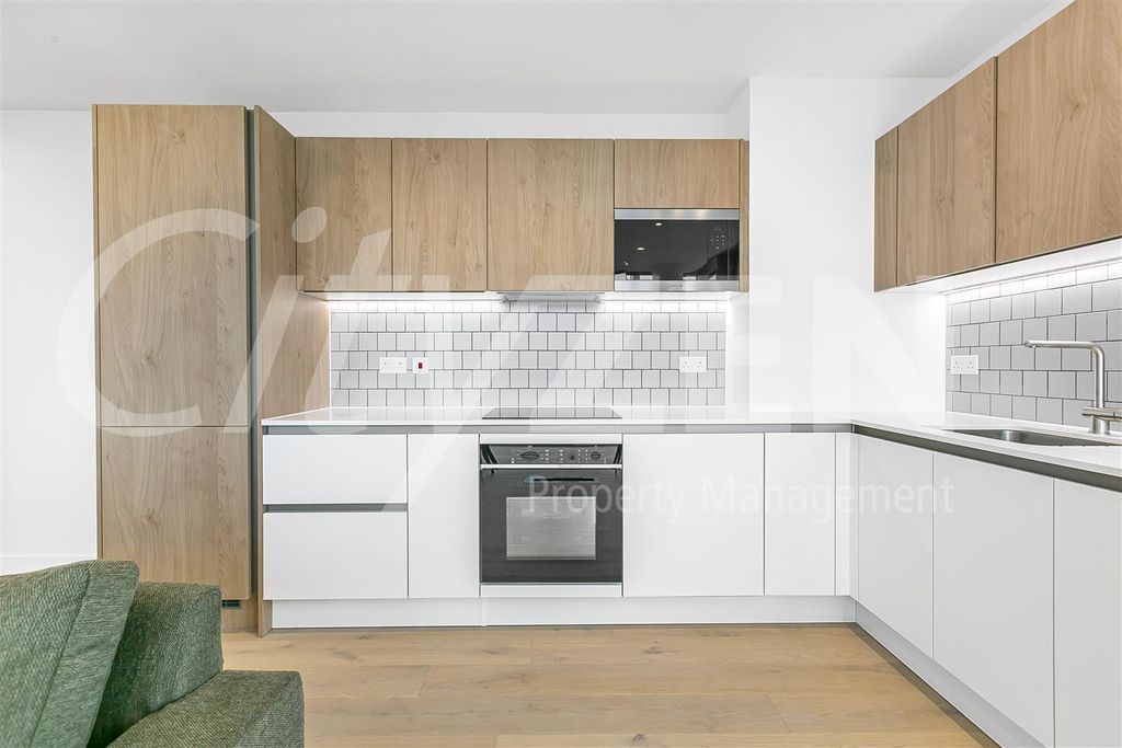 Property photo 2 of 36 Kitchen