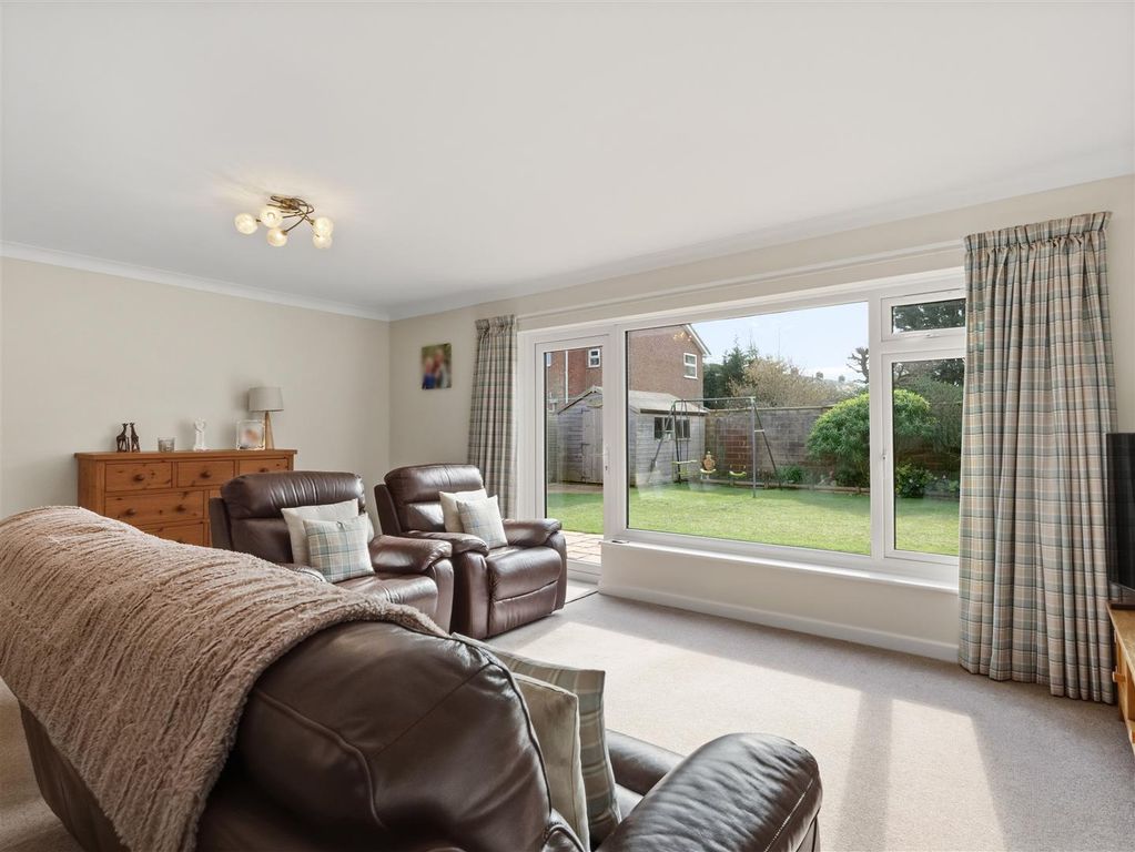 Property photo 3 of 28 6
