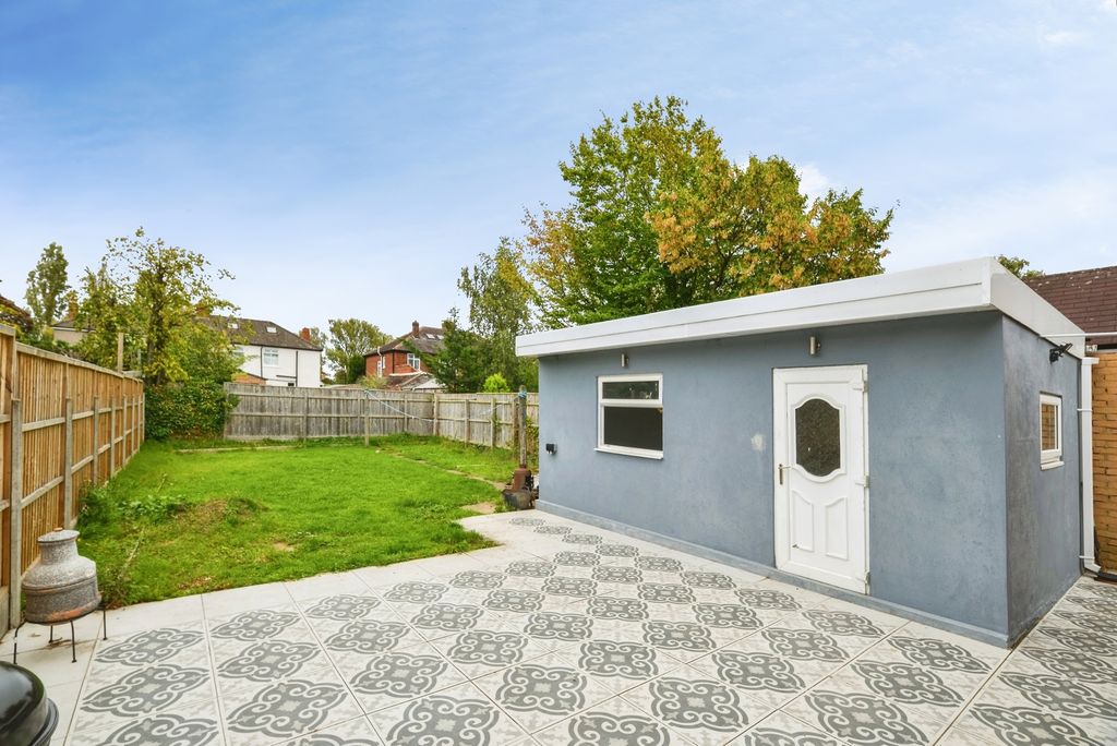 Property photo 3 of 15 Pbox-Img.Jpg
