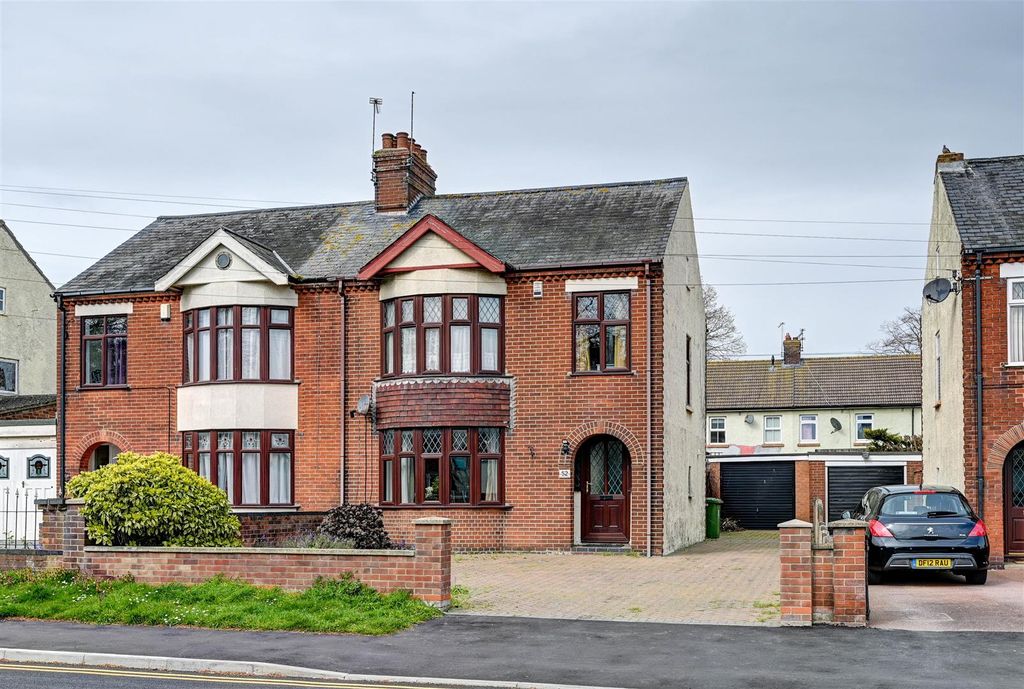 Property photo 1 of 11 Front.Jpg