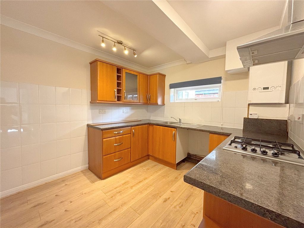 Property photo 3 of 8 Picture No. 05