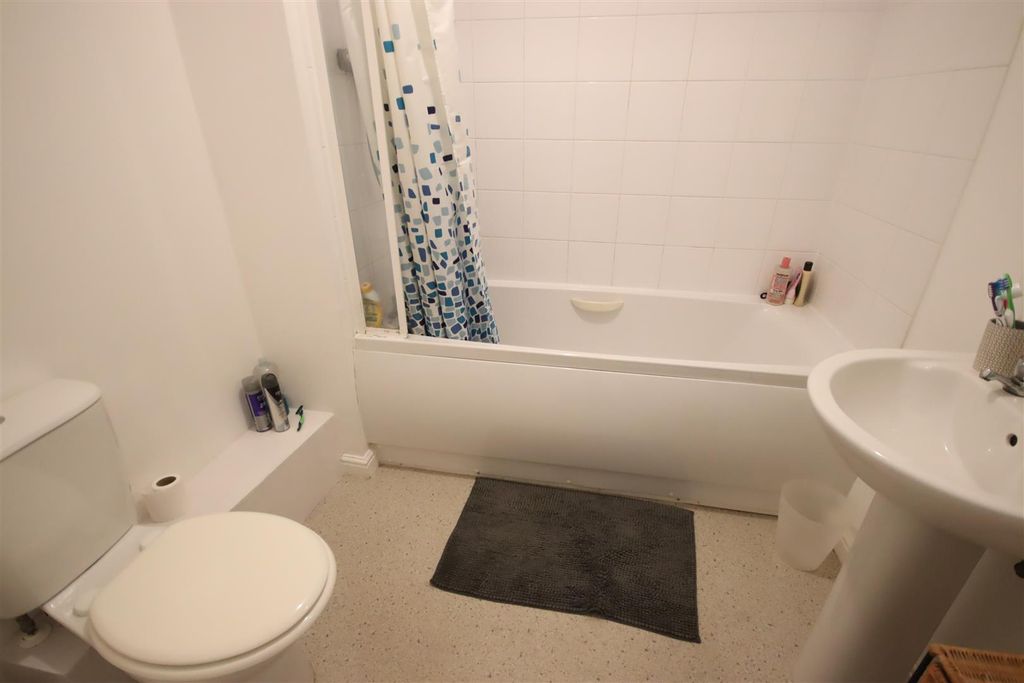 Property photo 3 of 8 Img_8629.Jpg
