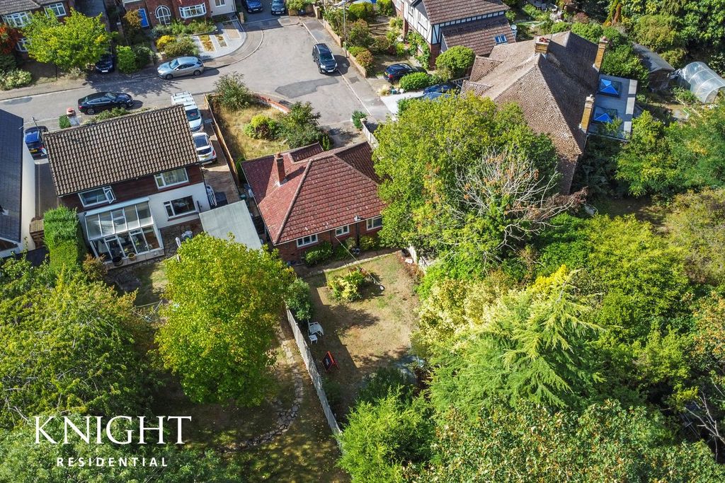 Property photo 2 of 12