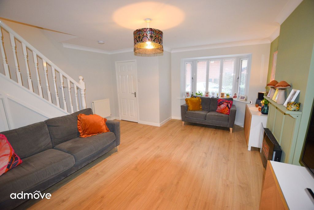 Property photo 3 of 19