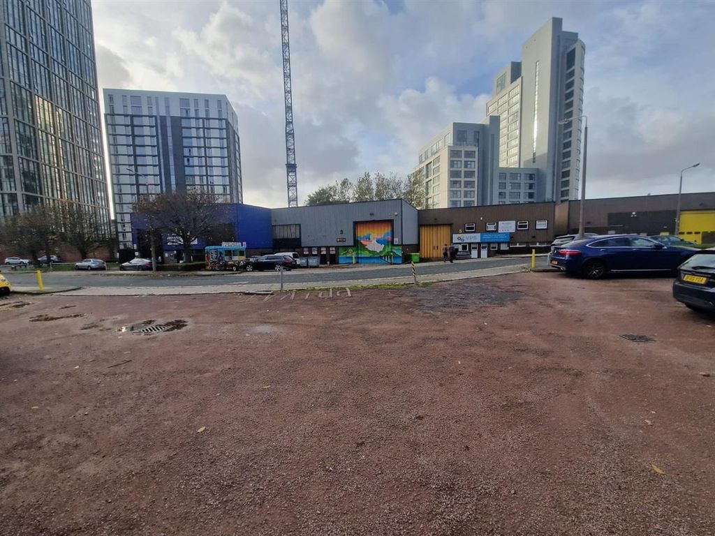 Property photo 2 of 10