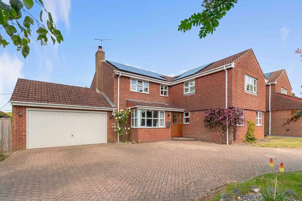 Property photo 1 of 34