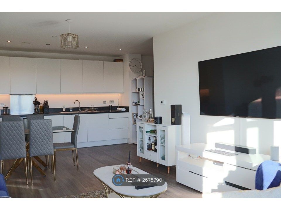 Property photo 2 of 15 Living Room