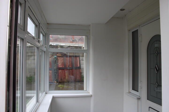 Property photo 3 of 22 Conservatory
