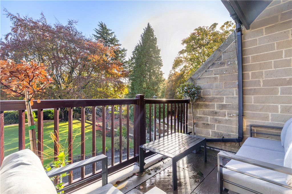 Property photo 2 of 15 Balcony