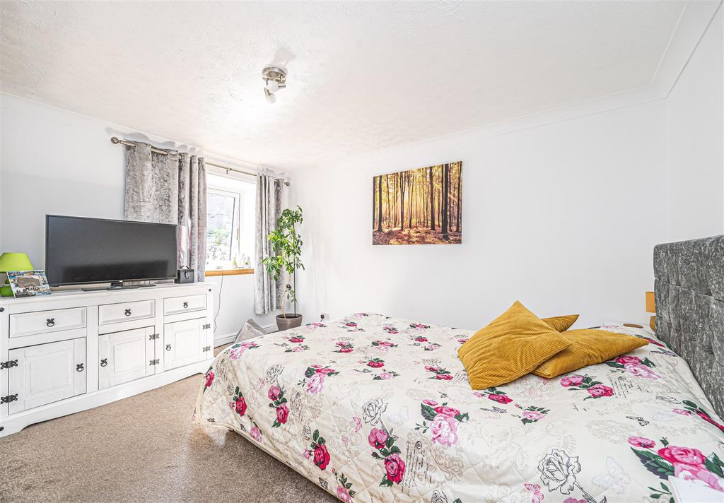 Additional image 12 of 4 bed semi-detached house for saleScoonie Place, Durie Street, Leven KY8