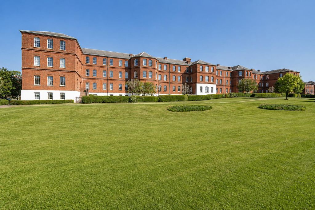 Property photo 1 of 19 Main Building.Jpg
