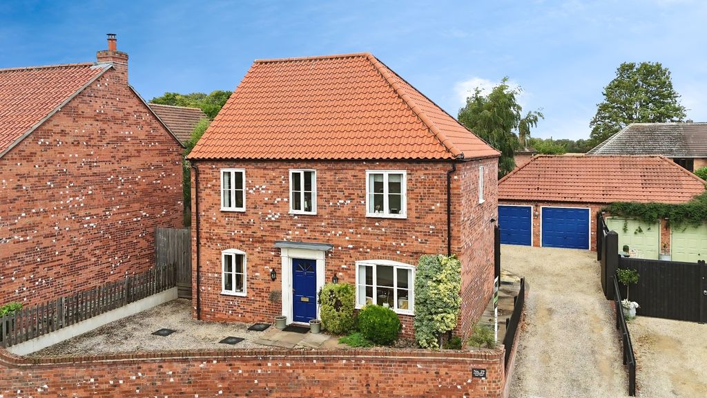 Property photo 3 of 31 4472715