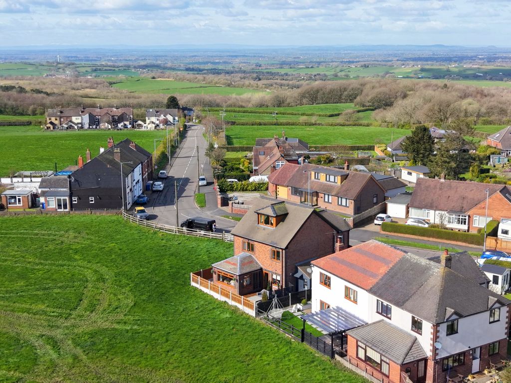 Property photo 2 of 45