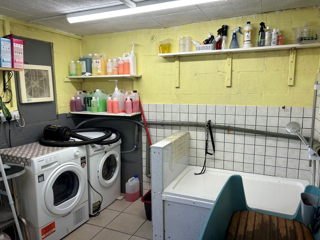 Property photo 3 of 7