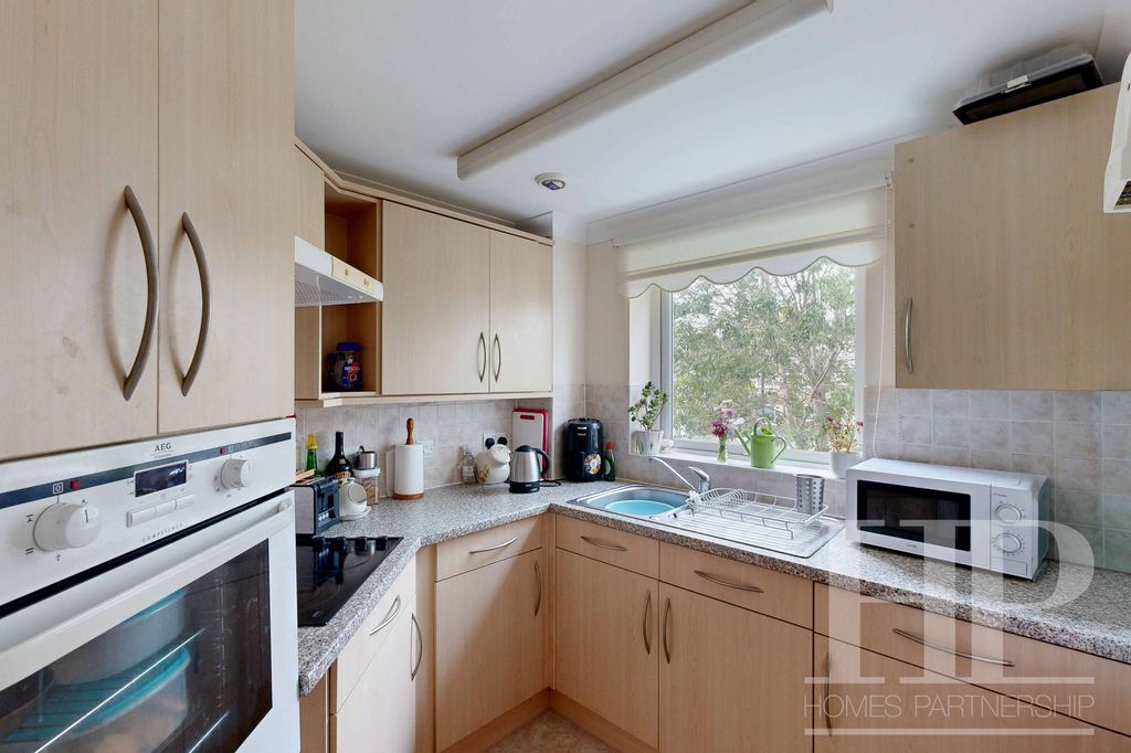 Property photo 3 of 13