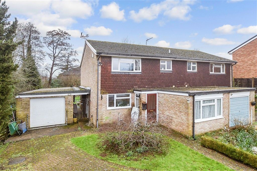 Property photo 1 of 16 Front