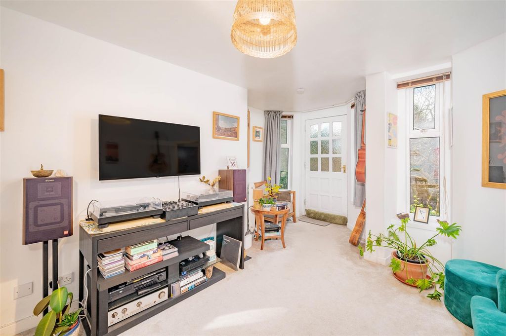 Property photo 3 of 21 330A Perth Road Dundee Reshoot-10.Jpg