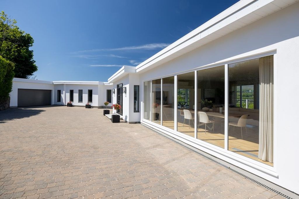 Property photo 2 of 40 4.Jpg