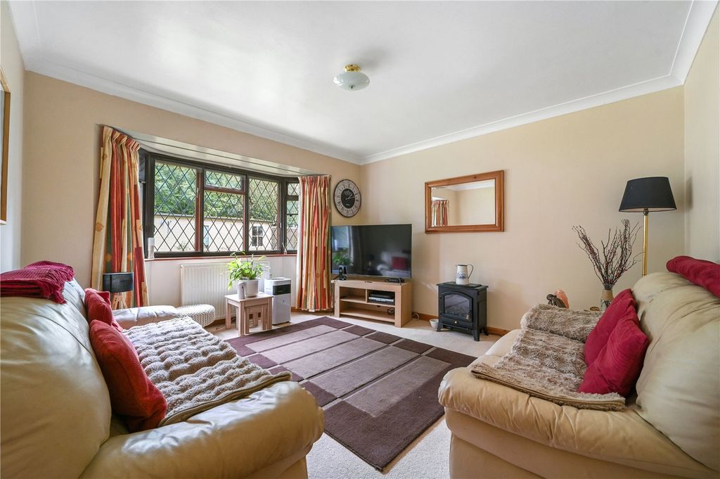 Property photo 2 of 27 Picture No. 29