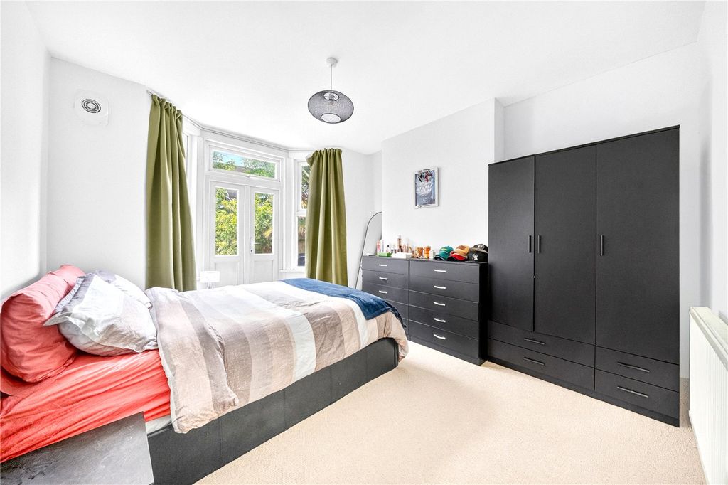 Property photo 3 of 13 Picture No. 09