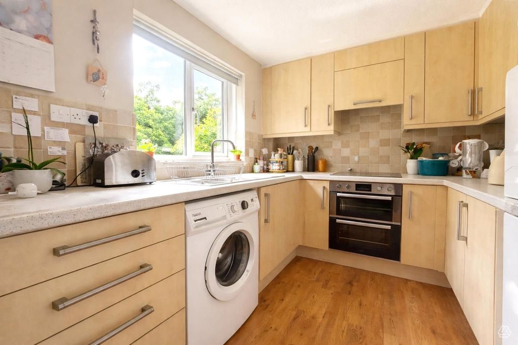 Property photo 2 of 12 Picture No. 04