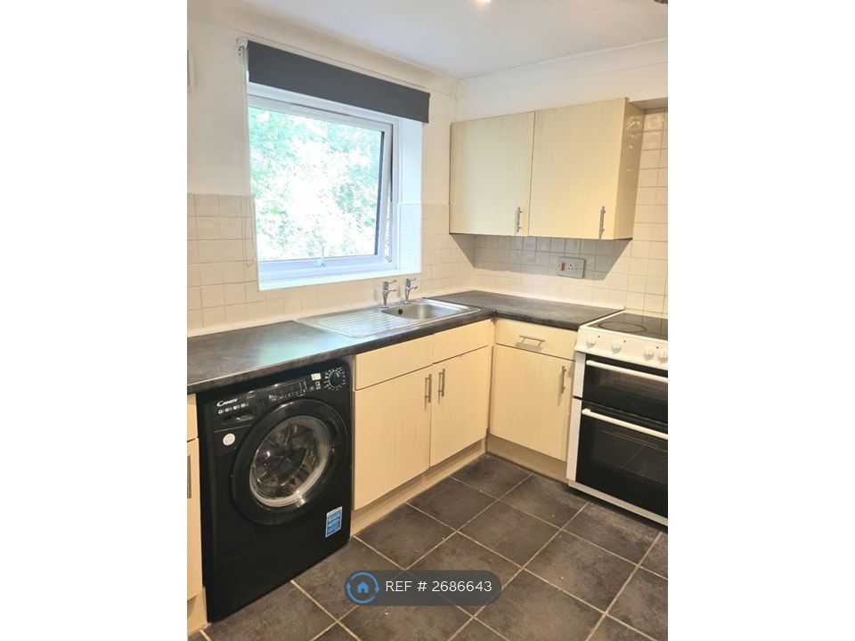 Property photo 1 of 16 Kitchen