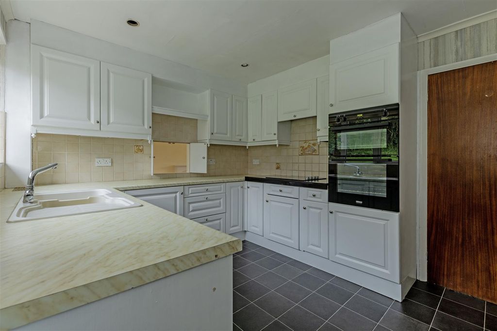 Property photo 3 of 19 Kitchen-2.Jpg