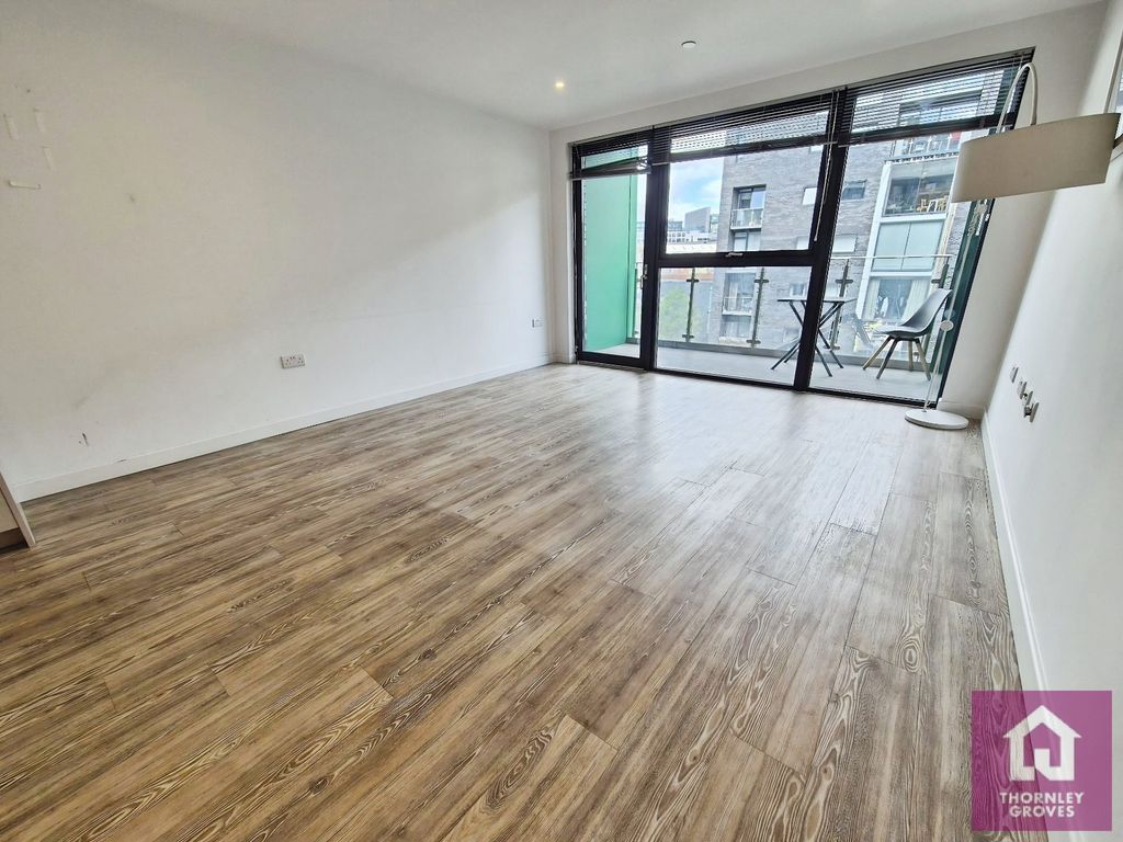 Property photo 2 of 14 Picture No. 21
