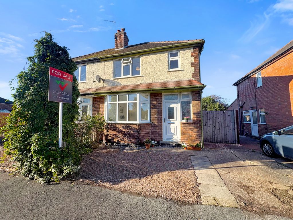 Property photo 1 of 32