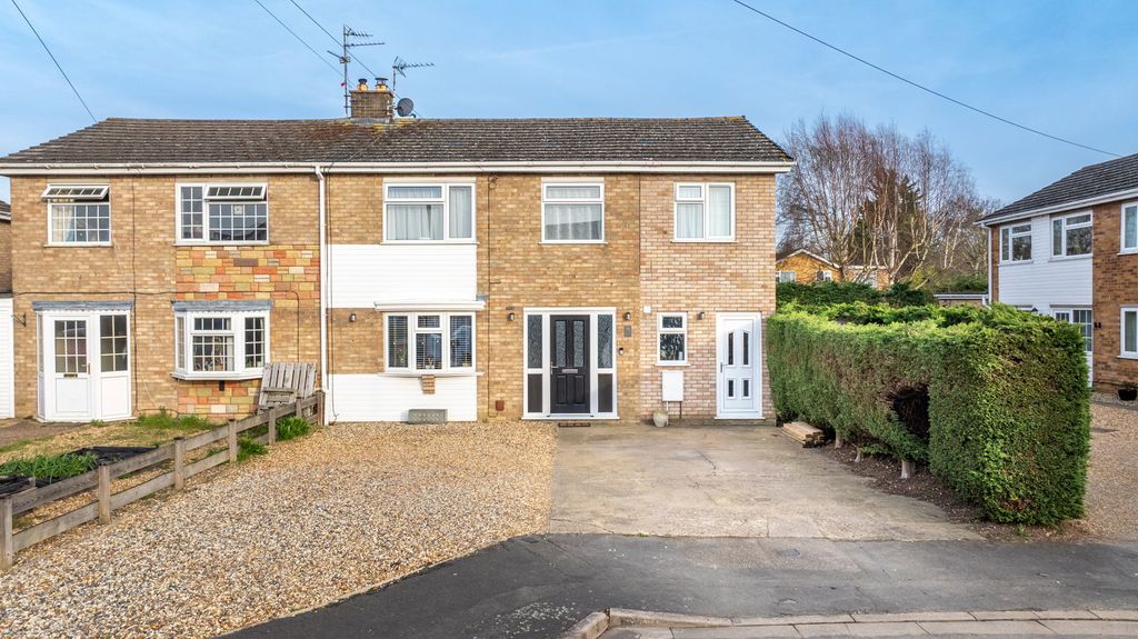 Property photo 1 of 35