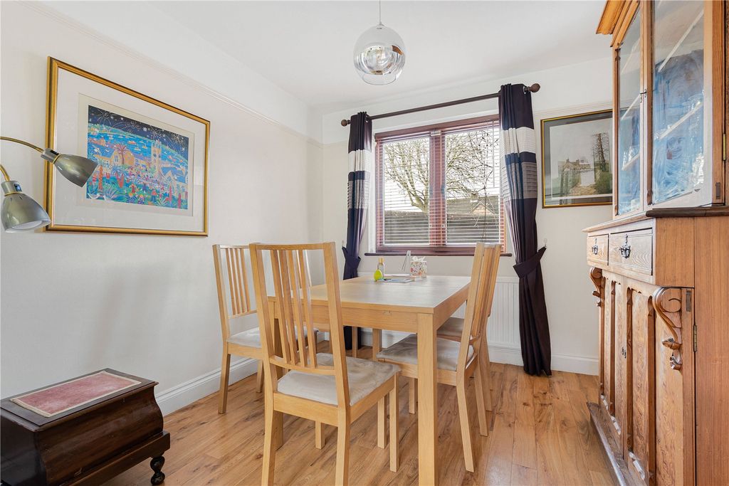 Property photo 3 of 21 Dining Room