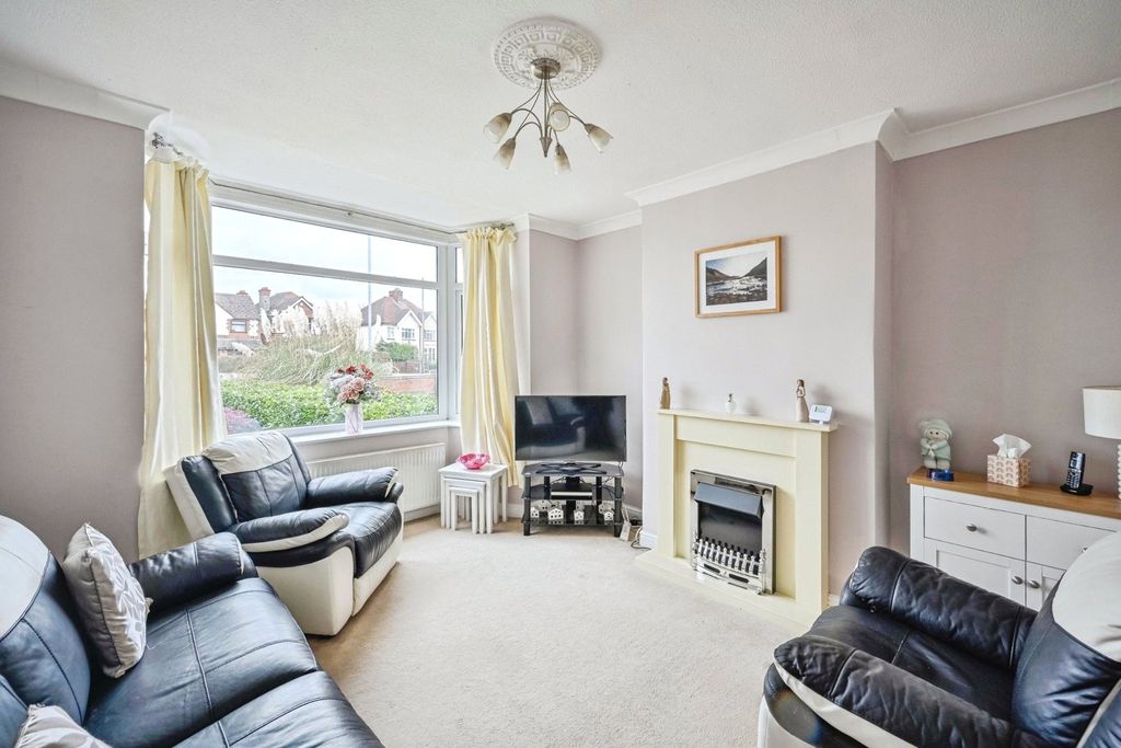 Property photo 3 of 14 Pbox-Img.Jpg