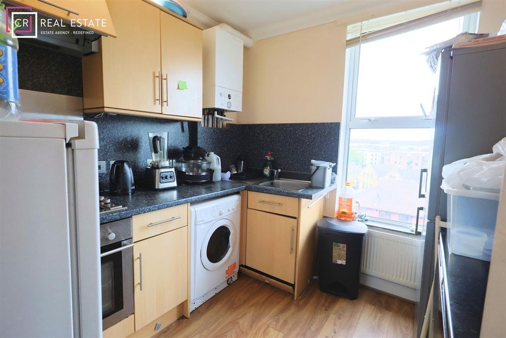 Property photo 3 of 7